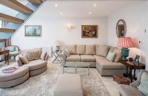 Pembridge Apartamento | Elegant house with rooftop terrace