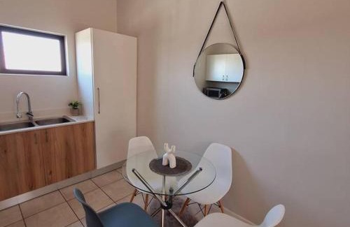 Boksburg Apartamento | Elegant Lifestyle Estate Getaway