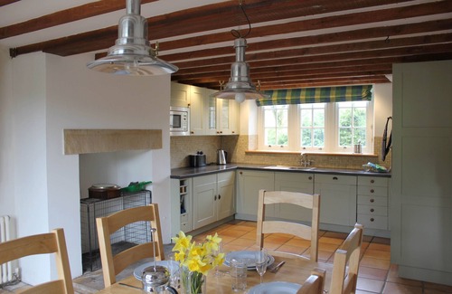 Eastgate Casa | Escuela de la aldea victoriana clasificada elegante del grado 2. NUEVO para el verano 2017.