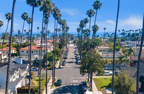 Belmont Heights Casa | Elegant Long Beach retreat with private patio & grill - near beach & bike path