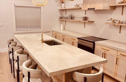 East Side Casa | Elegant Modern Scandinavian Compound HOT TUB 12 bedrooms 6 bath Atlanta