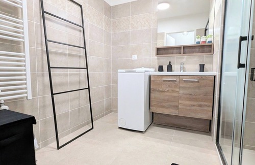 Le Parc Saint-Maur Apartamento | Elegant new 3-room apartment - Close to Paris, Disneyland Paris and Orly airport