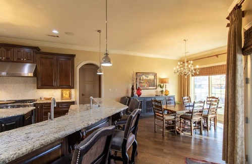 Amarillo Casa | Elegant Oasis on the Greenways with Two Masters; 5 Bedrooms, Hot Tub Pool