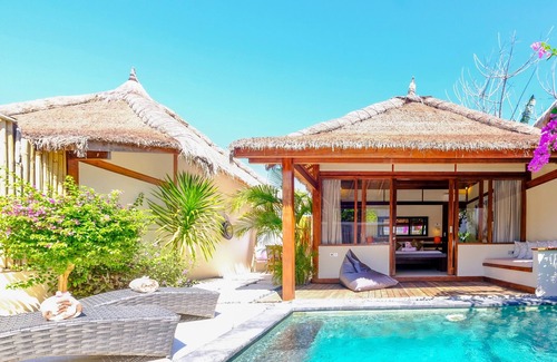 Gili Air Villa | Villa Marina-Villa-Villa-Baño en la habitacion-Vista a la Piscina
