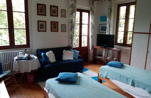Castello Casa | Elegant private room with lake view balcony