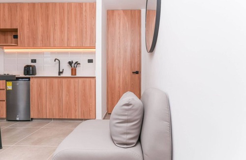 San Diego Apartamento | Elegant Stay – 1BR Poblado Apt w/ Cowork & Jacuzzi