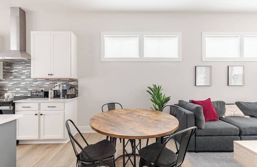 Chosewood Park Casa | Elegant Townhouse – Near Midtown & ATL Attractions