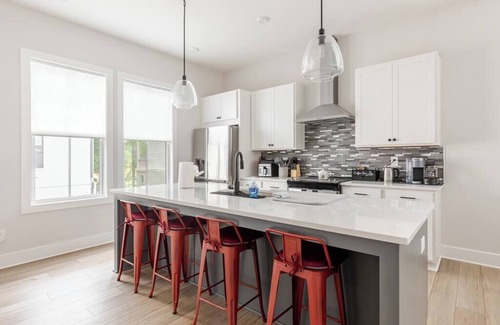 Chosewood Park Casa | Elegant Townhouse – Near Midtown & ATL Attractions