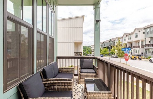 Chosewood Park Casa | Elegant Townhouse – Near Midtown & ATL Attractions
