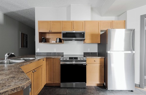 Fort McMurray Apartamento | Elegant Two bedroom Suite