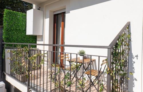 Bresso Apartamento | Elegant Urban Home - Free Parking - 7min Niguarda