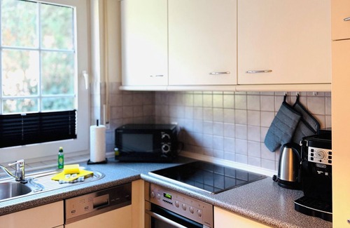 Dangast Casa | Elegant vacation home with fenced garden! Close to the beach! 6 pers. dogs allowed!