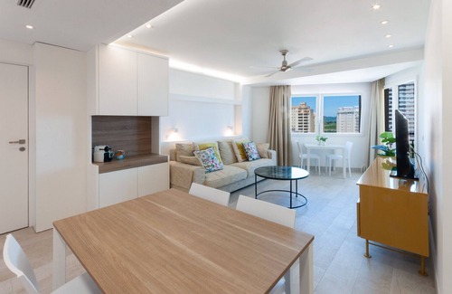 Grau i Platja Apartamento | Elegante Apartamento familiar de 2 dormitorios, piscinas y vistas al Mar