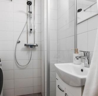 Lahti Apartamento | Elegantti yksiö keskustassa