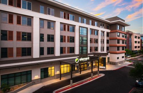 South Scottsdale Hotel | Element Scottsdale at SkySong