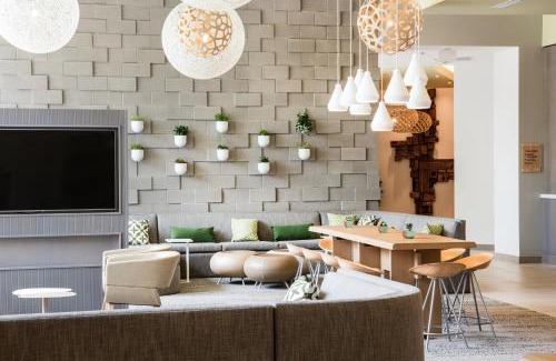 South Scottsdale Hotel | Element Scottsdale at SkySong