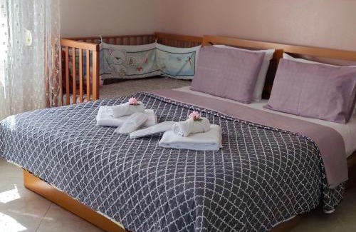 Mavromati Apartamento | Eleni's GuestHouse