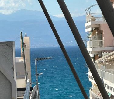 Loutraki Apartamento | Eleni’s Mountainview Central Studio by the Sea