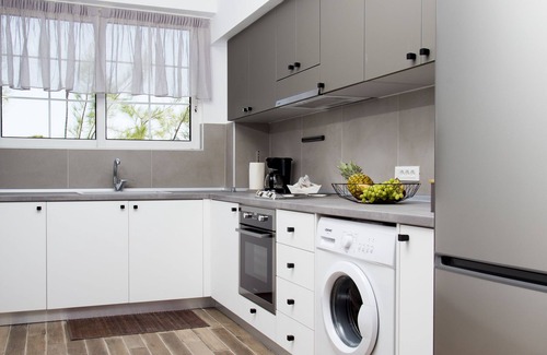 Ixia Casa | Elenis Philoxenia