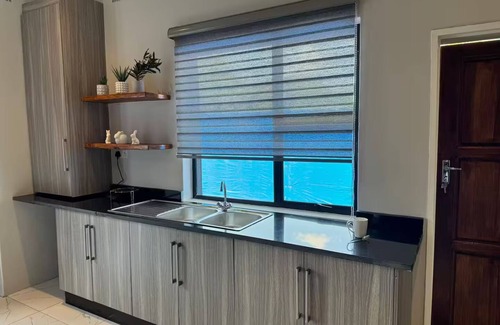 Victoria Falls Casa | Elephant's Crest Modern Cozy Home, Pool, Solar