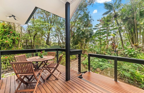 Montville Casa | Elevata Villa - Magnesium Spa Jacuzzi - Wood Fire - Claw Bath - Pet Friendly