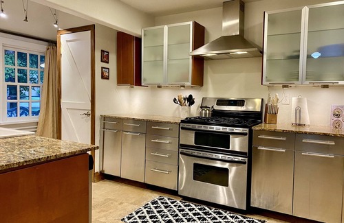 Edmond Casa | Hermoso bungalow grande en el corazón de Edmond