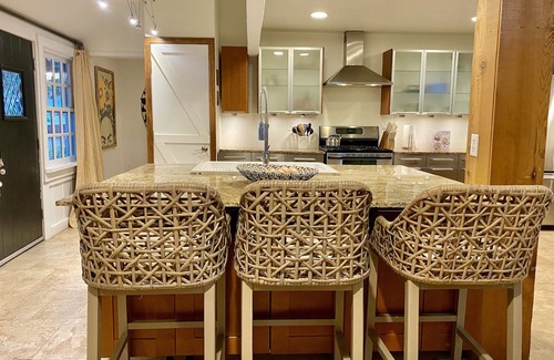Edmond Casa | Hermoso bungalow grande en el corazón de Edmond