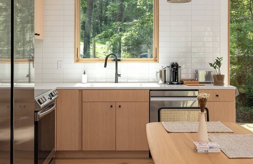 Weaverville Casa | Elevated Forest Retreat: 1BR Near Asheville