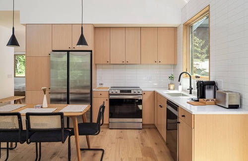 Weaverville Casa | Elevated Forest Retreat: 1BR Near Asheville