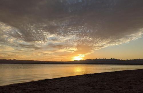 Soma Bay Apartamento | Elevated Sea View 2BR Standalone Free Beach & Pool in Somabay