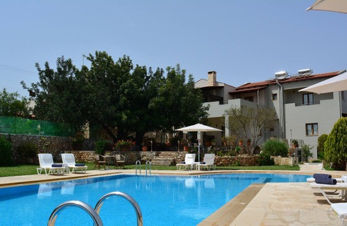 Vamos Apartamento | Villas Elianthos / Villa Basil