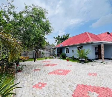 Dar es Salaam Apartamento | Elie's apartment