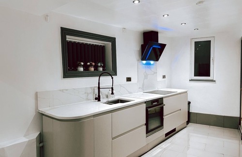 Sheffield Apartamento | Elite Elegan2-Bed-2-Bathrooms-Apartment In Sheffield