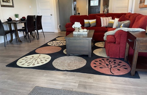 SeaTac Apartamento | Elite Homes Water front Suit
