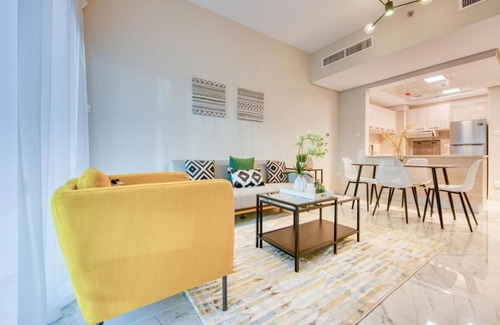 Dubai Apartamento | Elite LUX Holiday Homes - Stylish 1 BR + Pool & World Class Gym in Dubai South