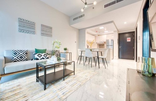 Dubai Apartamento | Elite LUX Holiday Homes - Stylish 1 BR + Pool & World Class Gym in Dubai South