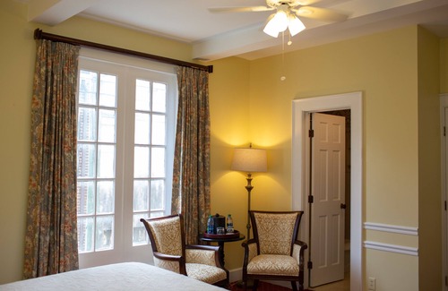 Historic Downtown Savannah Cama Y Desayuno | Eliza Thompson House, Historic Inns of Savannah Collection