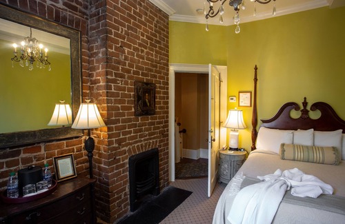 Historic Downtown Savannah Cama Y Desayuno | Eliza Thompson House, Historic Inns of Savannah Collection