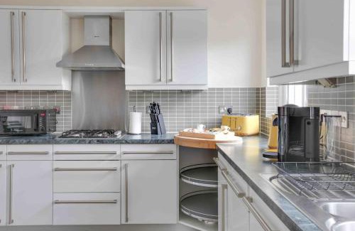 Braintree Casa | Elizabeth Four Bedroom Townhouse