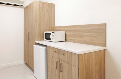 Blackburn North Hotel | Elizabethan Lodge