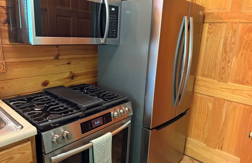 Hillman Chalet De Esquí | Elk Ridge at Thunder Bay Golf Resort Chalet. Pet friendly/Hot Tub/Golf Views