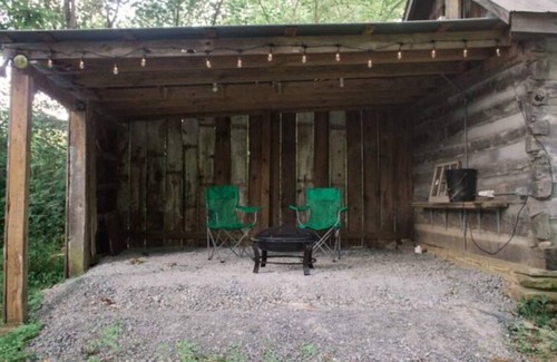 Fayetteville Cabina | Elk Riverside Escape