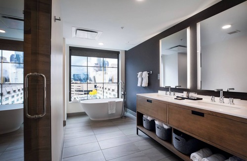 Downtown Minneapolis Hotel | Elliot Park Hotel, Autograph Collection