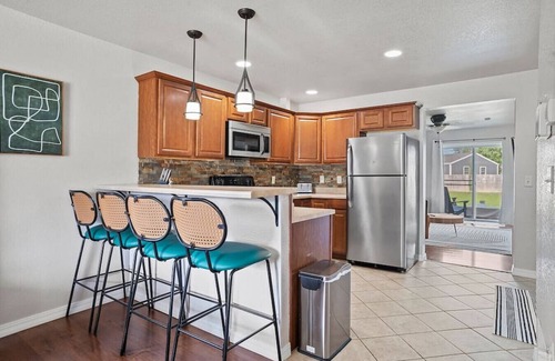Rapid City Apartamento | Elm Avenue · ★Charming Home★Pet-Friendly★LG Fenced Backyard★