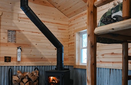 Trout Creek Casa | Elmwood Outpost is an off-grid cabin experience.