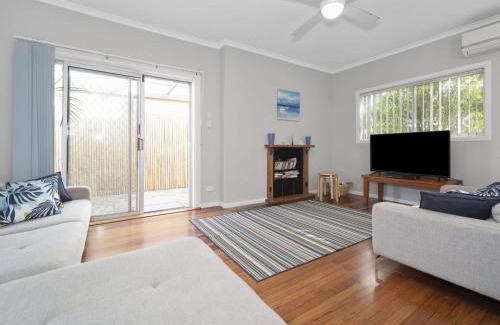 Long Jetty Casa | Eloora House Blue bay