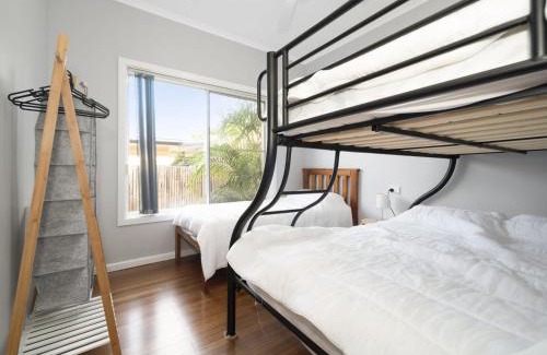Long Jetty Casa | Eloora House Blue bay