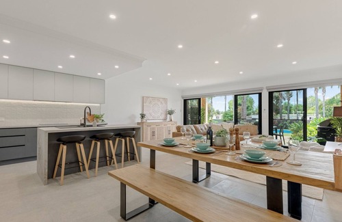 Mulwala Apartamento | Elsinor 6 Fabulous family friendly apartment walking distance to Lake Mulwala, and all the clubs.