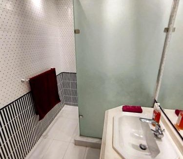 Al Duqqi Apartamento | Elysian Residence