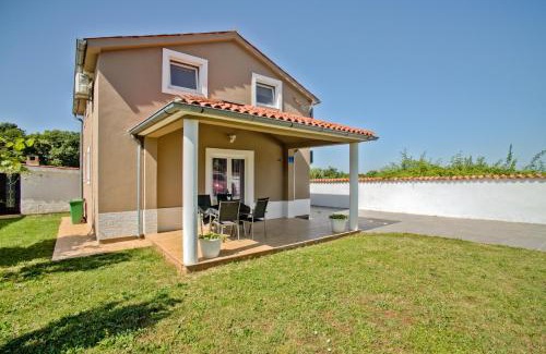 Muntic Casa | Ema Holiday Home